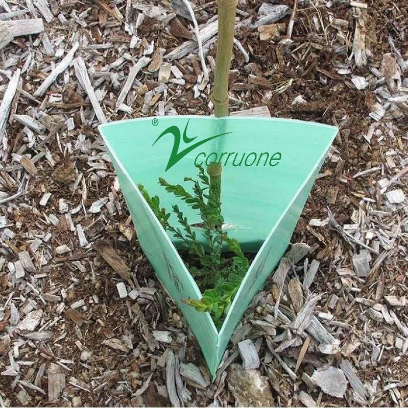 El tronco de árbol plástico de Coroplast cubre al guardia plástico acanalado Protection del árbol
